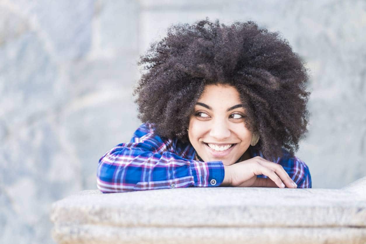 Cheveux crépus, shampoing et crème de soin